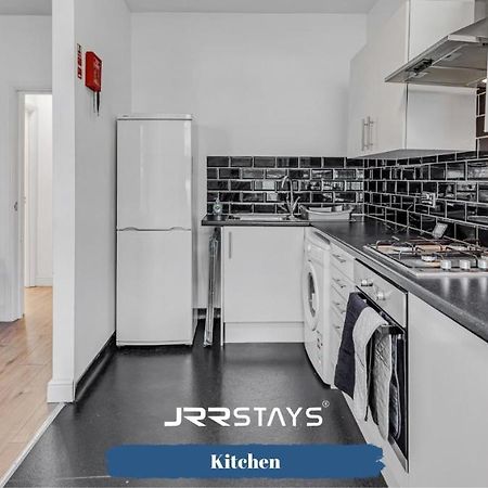 Cardiff Stylish 2 Bedroom Sleeps 6 Wi-Fi - Jrr Stays Exteriör bild