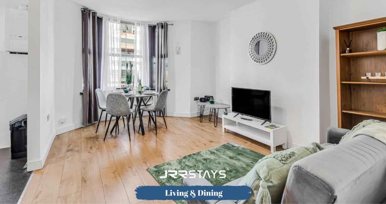 Cardiff Stylish 2 Bedroom Sleeps 6 Wi-Fi - Jrr Stays Exteriör bild