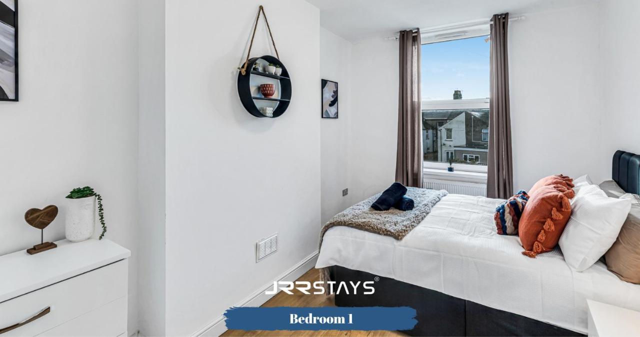 Cardiff Stylish 2 Bedroom Sleeps 6 Wi-Fi - Jrr Stays Exteriör bild